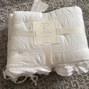 Pottery Barn Baby Sadie Ruffle bassinet bedding
